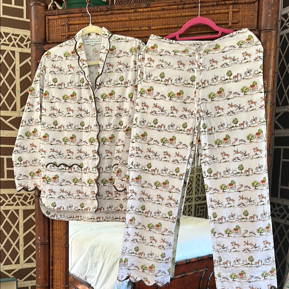 EEUC HEIDI CAREY DAY IN THE COUNTRY Equestrian print Pajama 2 Piece Set- SIZE XS